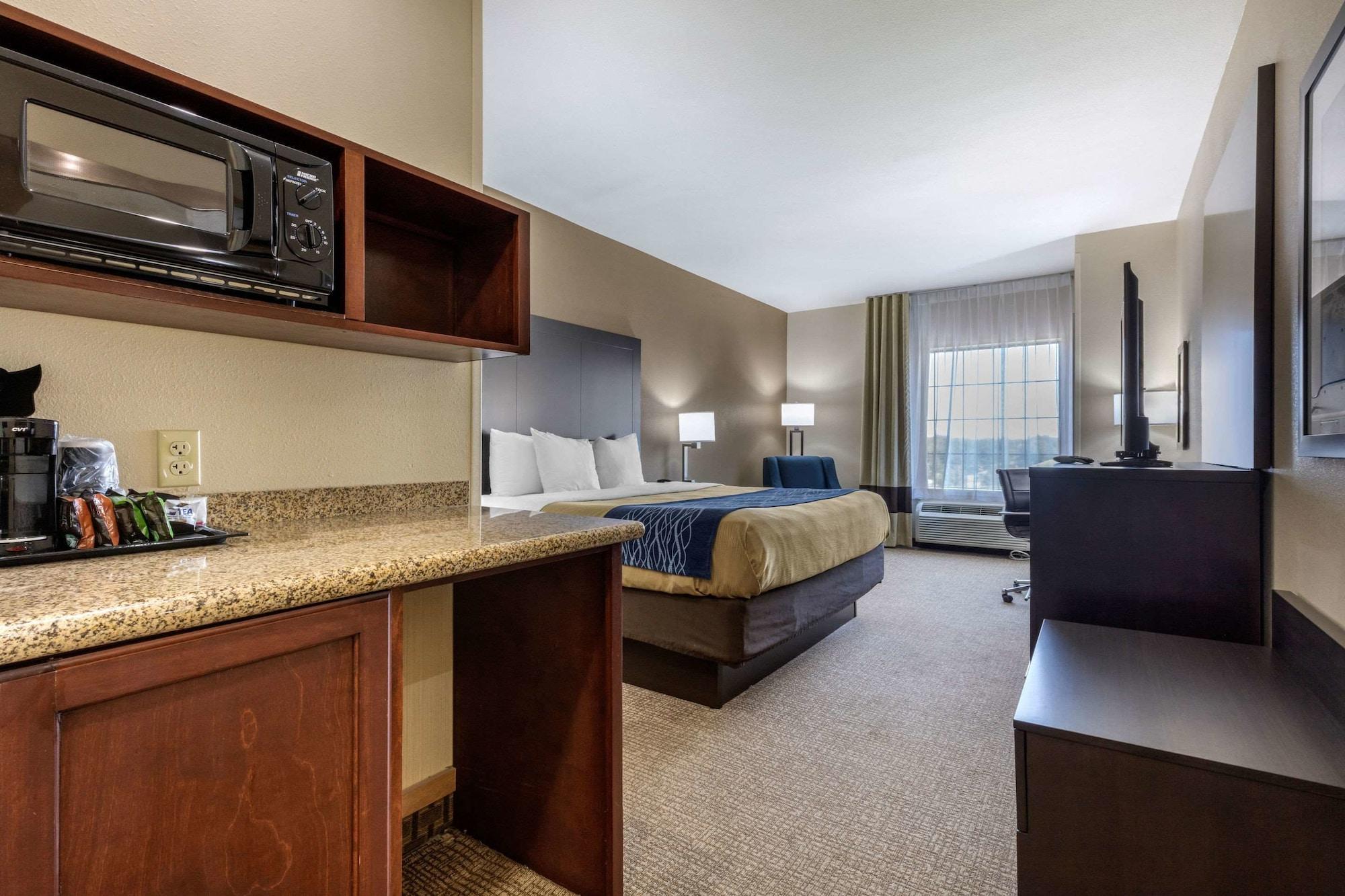 Comfort Inn & Suites North Little Rock Mccain Mall Eksteriør billede