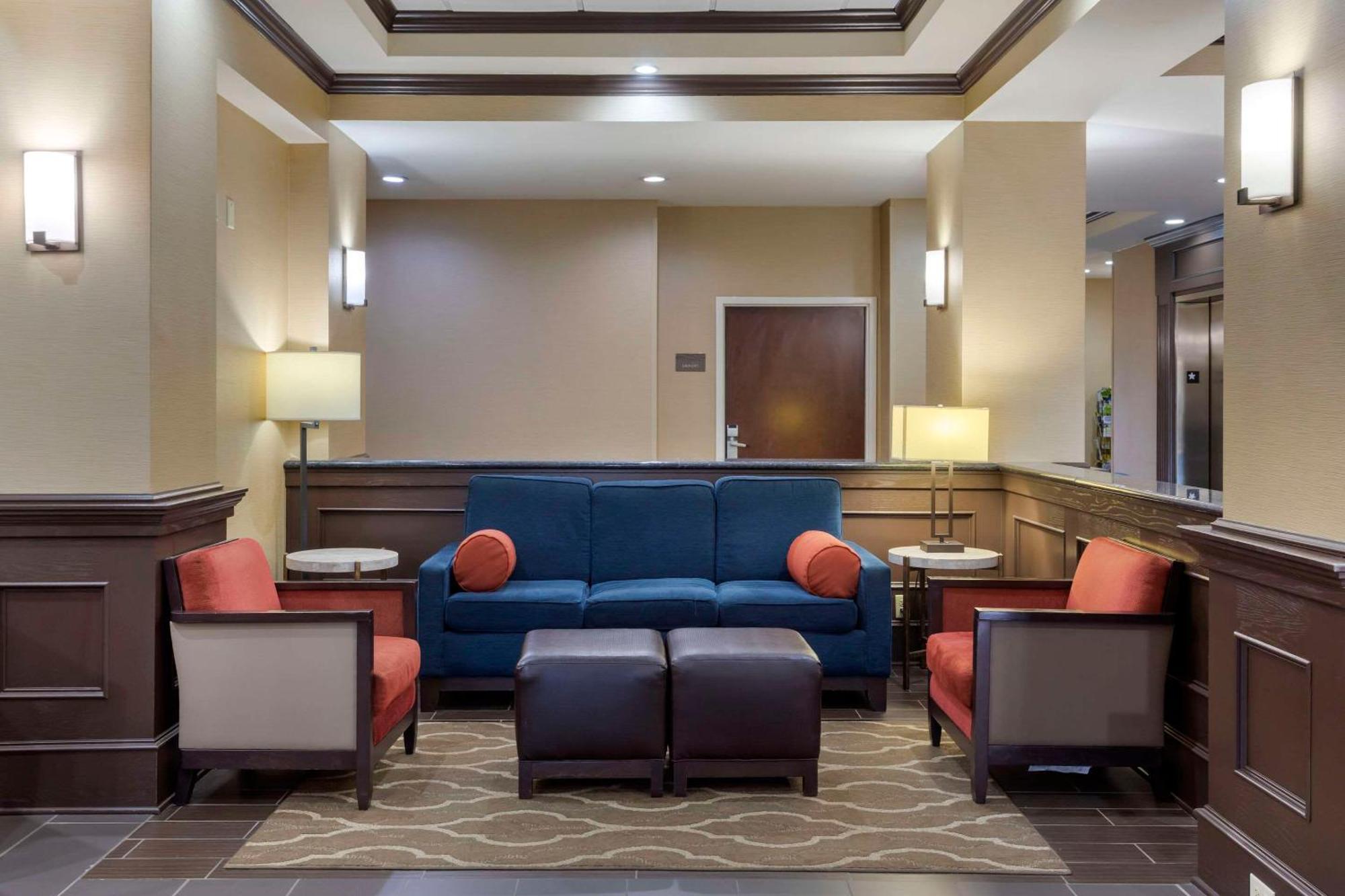 Comfort Inn & Suites North Little Rock Mccain Mall Eksteriør billede