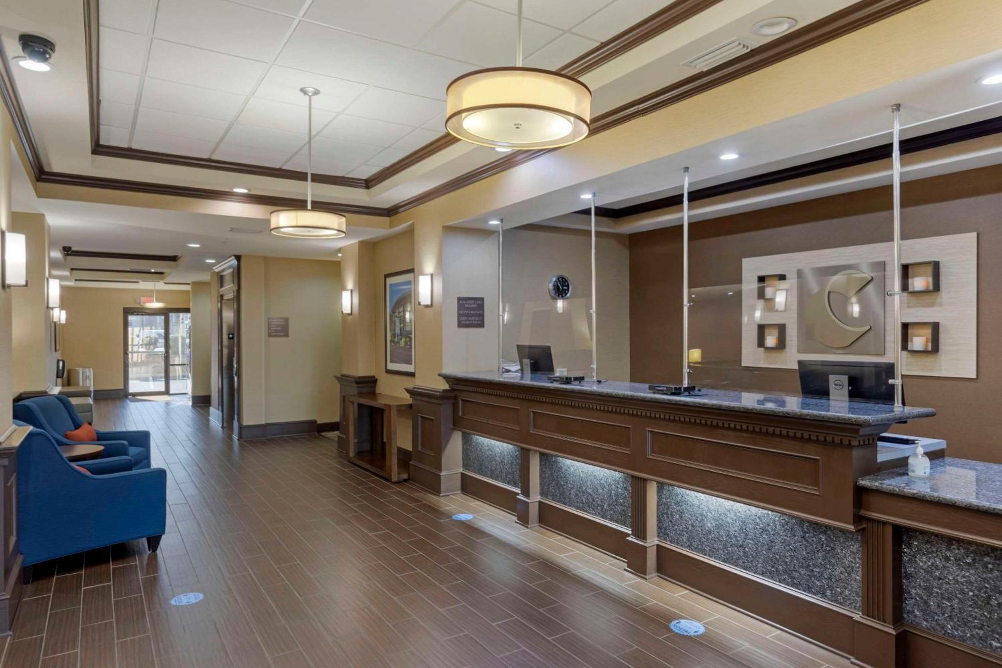 Comfort Inn & Suites North Little Rock Mccain Mall Eksteriør billede